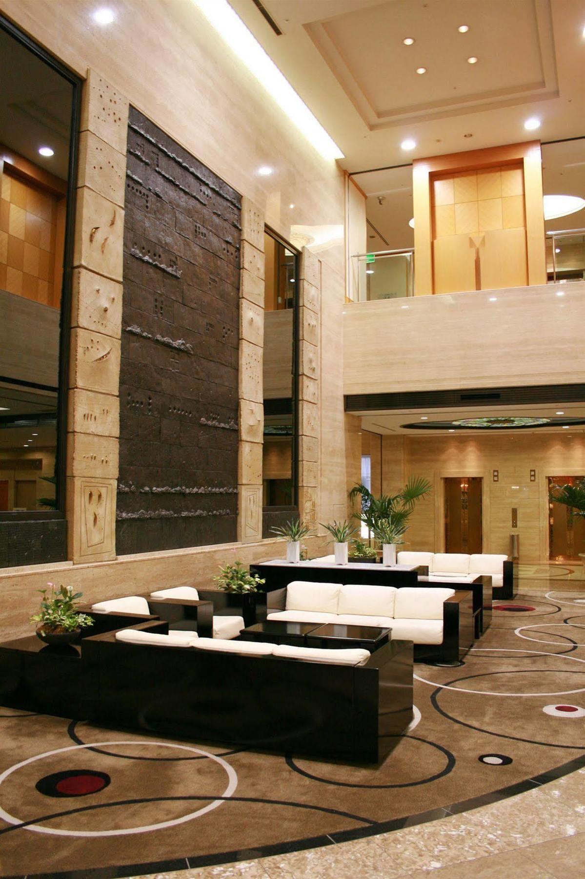 Hotel Nagoya Garden Palace מראה חיצוני תמונה