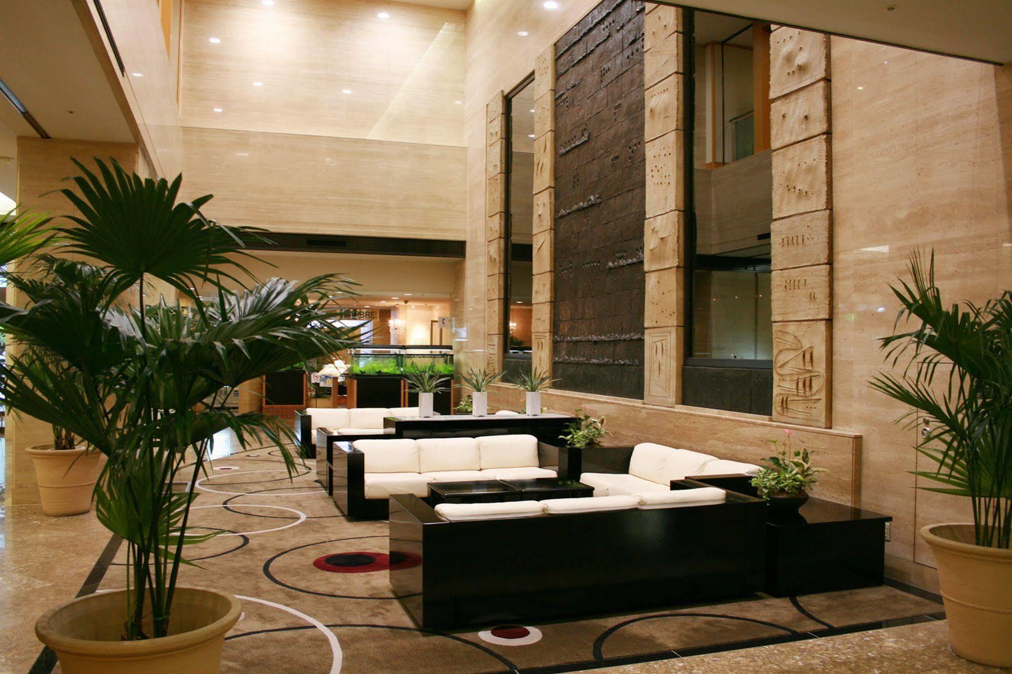 Hotel Nagoya Garden Palace מראה חיצוני תמונה